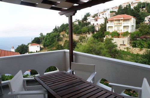 Alonnisos Old Town House | Let Yourself Escape At Ikia's Traditional Houses