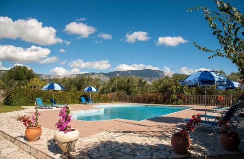 Klismata Villa | Leventis Villas Complex with Sharing Pool