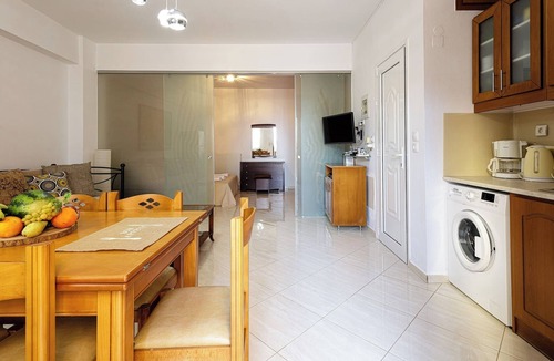 Panormos Apartment | Lili Seafront Studio with, everything in walking distance!