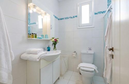 Zipari Villa | Lilu Villa 2 with Private Pool and Seaview