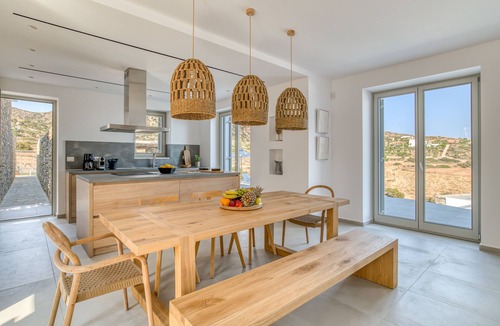 Paros Villa | Lily Rock Villa