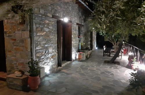 Pagoneri House | LIMNIONAS SUNVIEW