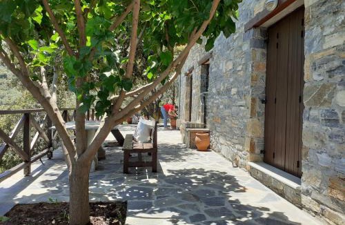 Pagoneri House | LIMNIONAS SUNVIEW