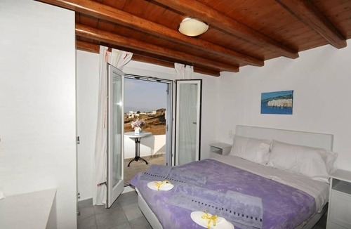 Platis Gialos House | Lino Apartments