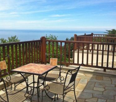 Mouresi Apartment | Lions Nine