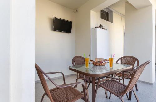 Nafpaktos Apartment | Liros House