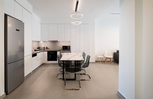 Pangrati Apartment | LIV - Luminous & Spacious Apartment in Pagrati