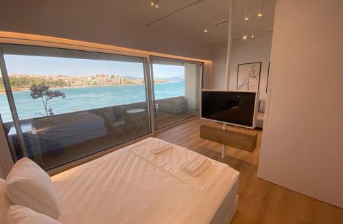 Khalkis Apartment | Live in style