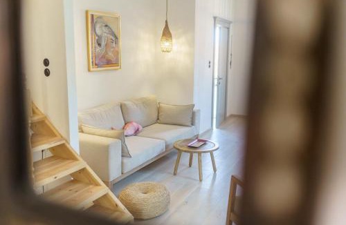 idhra Apartment | LIVIN Hydra Duplex Suite