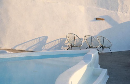 Pyrgos Apartment | Loft Kaves Pool & Bar Suites