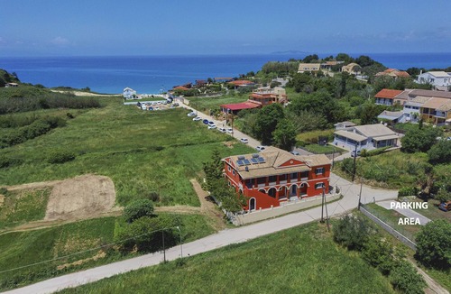 Peroulades Apartment | Logas Beach Studio 1 Corfu