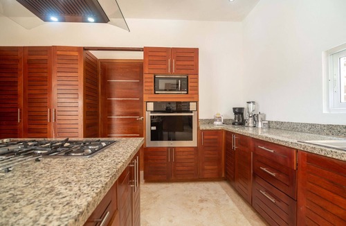 Las Terrenas Villa | Lomaya luxury home with sea view 2 pools and jacuzzi