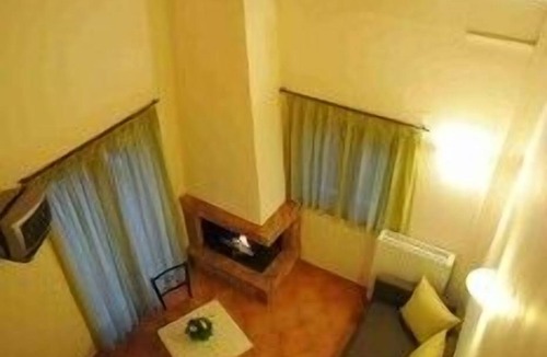 Bouzaiika House | Long View Resort & Spa Rooms & Apartments