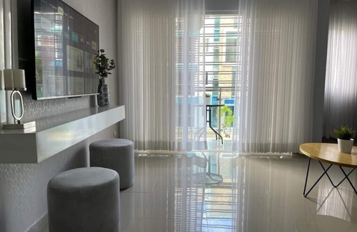 Punal Condo | Looking for a family-friendly vacation spot that's close to everything? Look no further