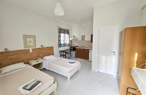 Ipsos Apartment | Lora Apartments & Studios with Balcony in Ipsos Corfu
