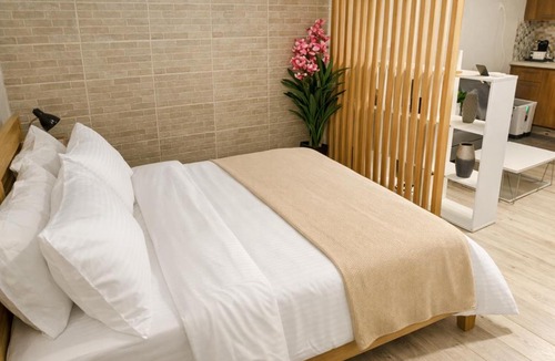 Spata-Artemida Apartment | Louda's Villa