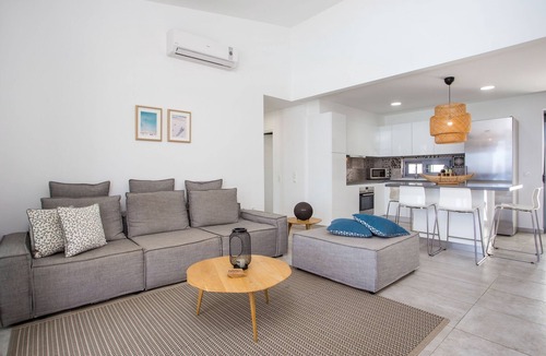 Vlicha Villa | LOUZOIA BAY VILLA RHODES