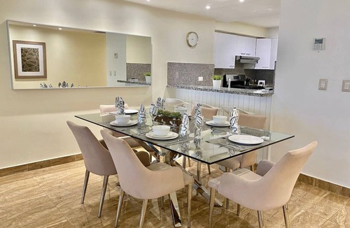 La Arboleda Condo | Lovely Apartment in the Heart of the City: Renovated, Stylish Decor
