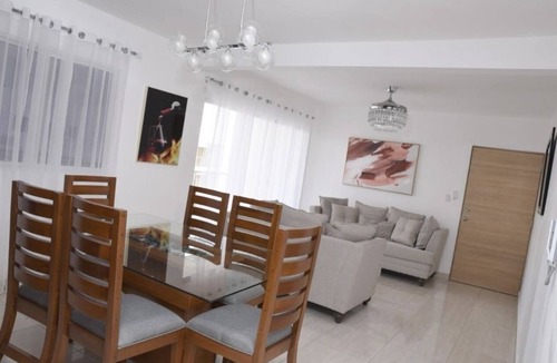 La Vega Province Apartment | Lovely Cozy Unit in La Vega, RD, Gated community and Parking, Centrally located