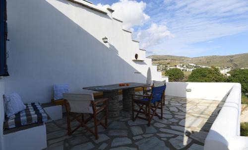 Tinos Town Apartment | Lovely Studio Apartment For 2 Ppl In Tinos