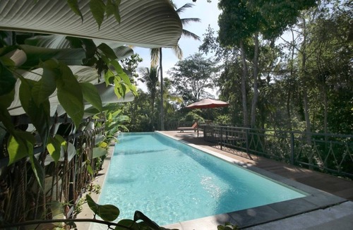 Bongkasa Pertiwi Villa | Lovely Sunrise with beds room and pool and Amazing view and surround