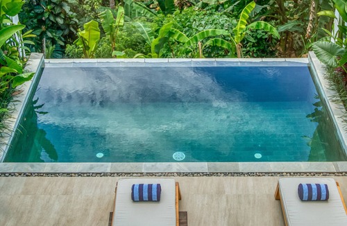 Gianyar Villa | Loyo Villas one BR-is the heart of Bali in welcoming Gianyar with WiFi, AC