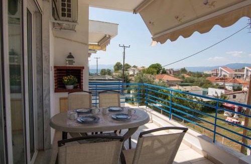 Paralia Ofryniou Apartment | Lucky's studio