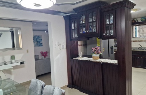 Santiago de los Caballeros Villa | Lujosa Villa María de 2,034ft2 con piscina privada, 3 cocina, BBQ, Gacebo y más.