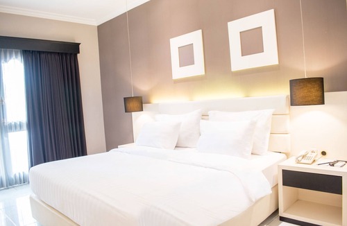 Jember Hotel | Luminor Hotel Jember by WH