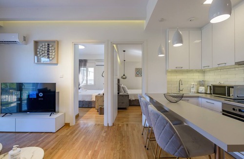 Athens City Centre Apartment | Lush Sapphire apt. steps from the Acropolis!
