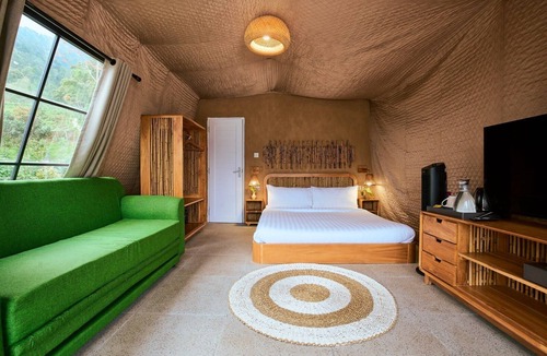 Selo Hotel | Luxcamp Selo - Merapi View by Horison