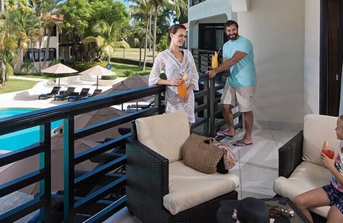 Los Maestros Apartment | Luxe All-Inclusive 2-Bedroom Royal Suite