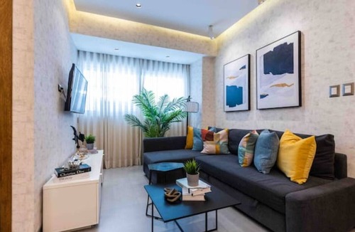 La Julia Apartment | Luxe Condo| Elegant | Pool |Gym|DownTown| Wifi