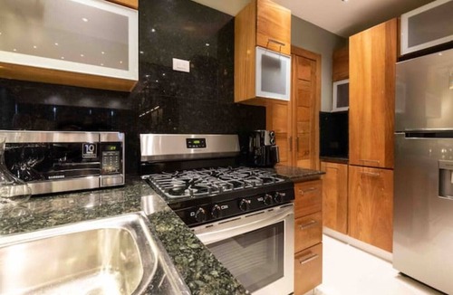 La Julia Apartment | Luxe Condo|Elegant|Down Town|Ocean View|Pool|Gym