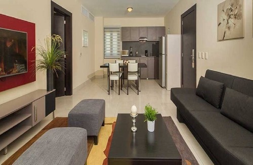 Los Brazos House | Luxurious 2 Bedroom Royal Suite