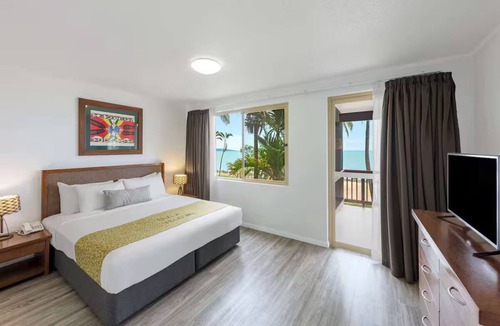 Nadi Resort | Luxurious 3-bedroom resort with WiFi, fitness room in brilliant Nadi