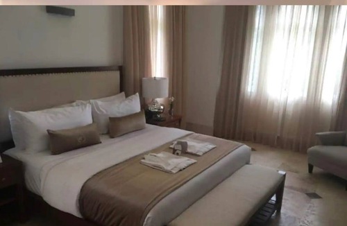 Los Brazos Apartment | Luxurious 3 Bedroom Crown Villa with Pool