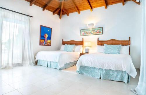 Los Lagos Villa | Luxurious 5-bedroom Villa Oasis in Casa de Campo