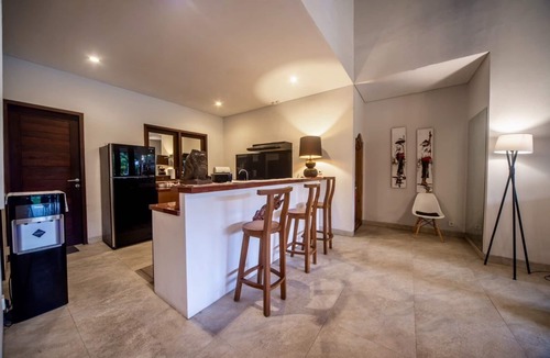 Dalung Villa | Luxurious Garden and Gazebo Modern Villa