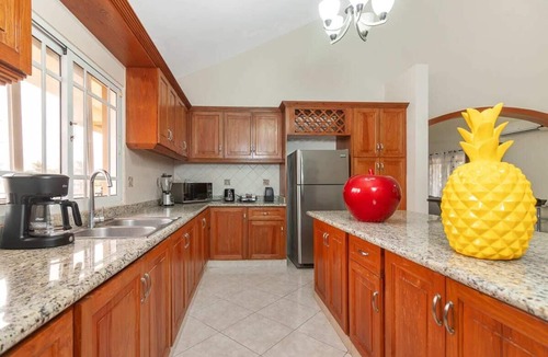 La Esplanada Villa | Luxurious Kickback Villa for Vacation Fun