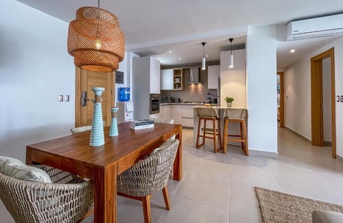 El Cortecito Apartment | Luxurious Pent House Steps From The Beach. C4