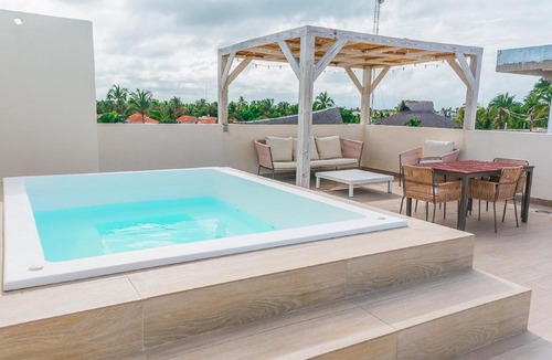 El Cortecito Apartment | Luxurious Pent House Steps From The Beach. C4