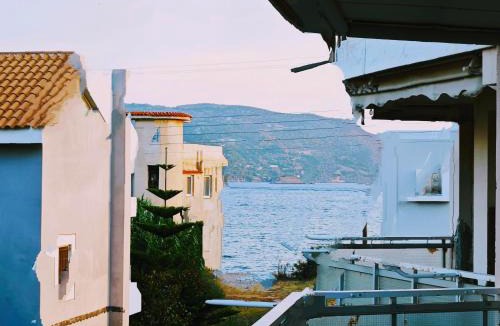 Porto Rafti Apartment | Luxurious studio apartment close to the beach and airport