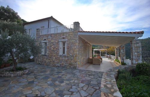 Alonnisos Old Town Villa | Luxurious Villa with Wonderful View