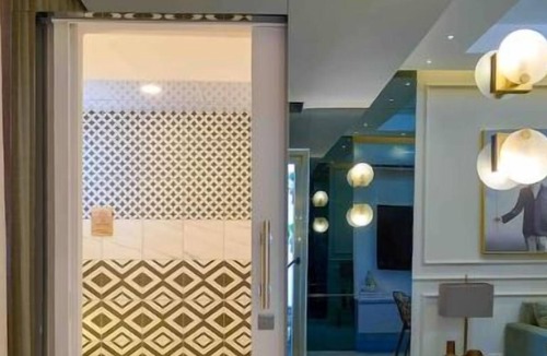 Evaristo Morales Apartment | LUXURY 1BR CITY APARTMENT w/pool AND GYM