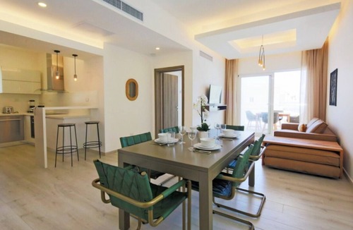 Bavaro Apartment | Luxury 2 Bedrooms 4 Guest pool+wifi OCEAN VIEW