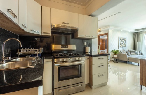 Bella Vista Apartment | Luxury 2BR in Bella Vista | Pool & Comfort for 8