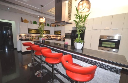Villas Ana Maria Villa | Luxury 30BD Party Complex, guest-friendly, steps from Clubs/Beaches!