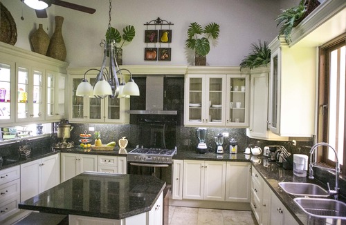 Cabarete House | Luxury 5-bedroom Villa at Sea Horse Ranch Resort