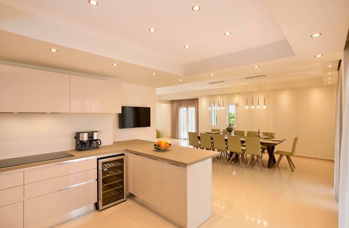 Souda Villa | Luxury 7 bedroom villa with private pool and seaview